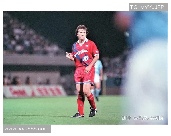 足球明星背后的秘密师傅是谁他们如何影响球员的成长与成就